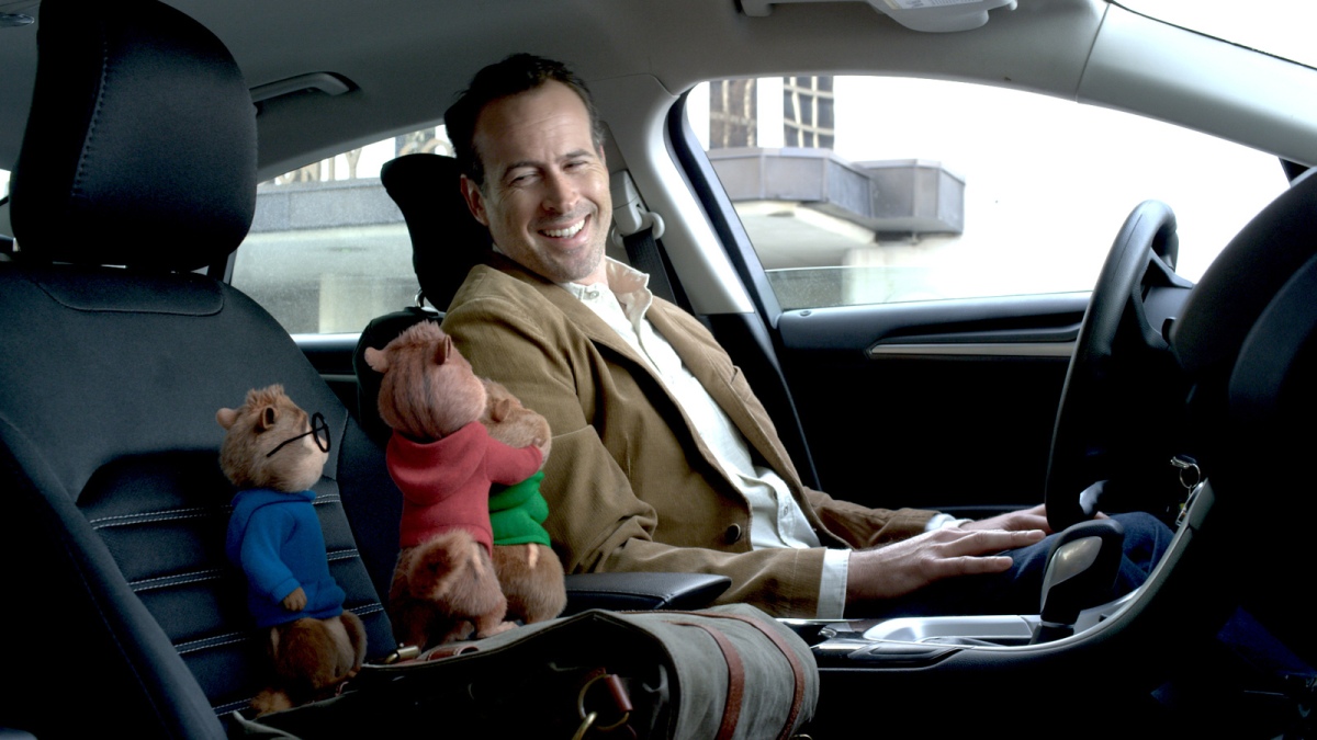 Jason Lee gets furry-ous with 'Alvin and the Chipmunks 4: The Road Chip' –  CinemaBravo
